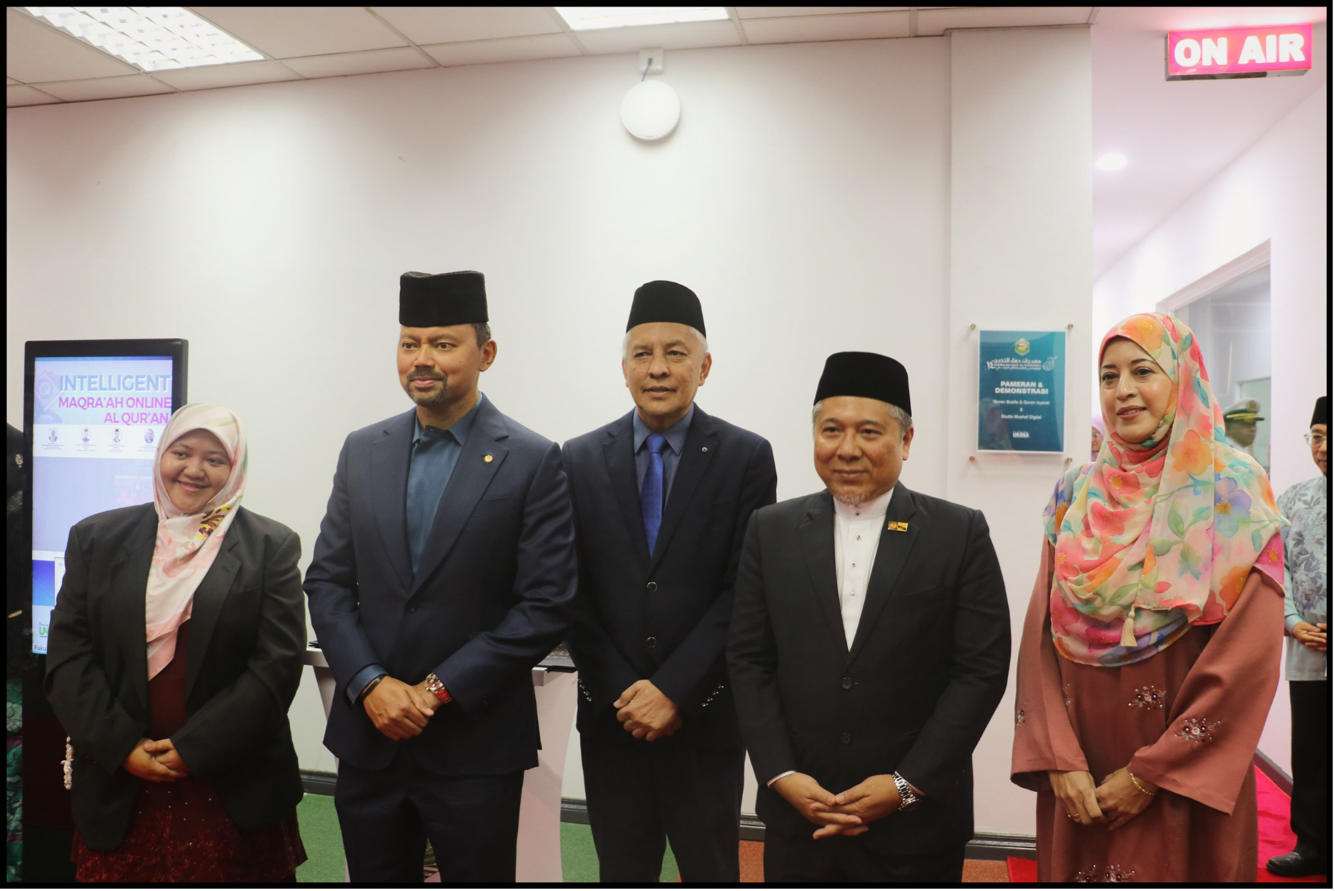 The team alongside DPMM and the UNISSA Rector in 2024